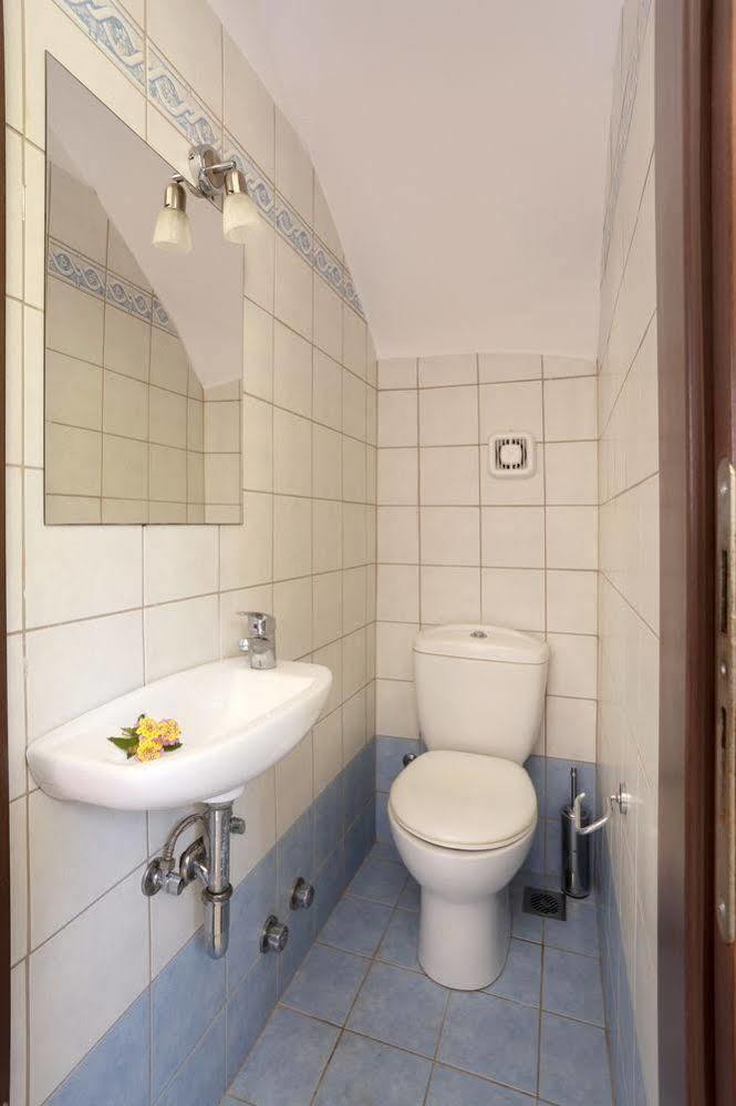 Aithra Apartments & Suites 가브리온 외부 사진