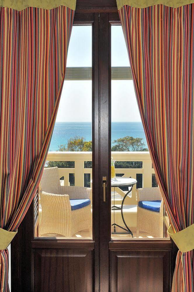 Aithra Apartments & Suites 가브리온 외부 사진